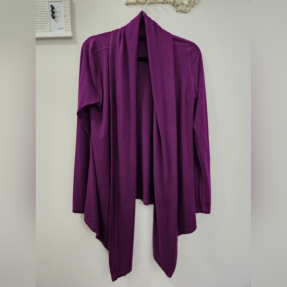 🇨🇦Miik sz.S bamboo open purple sweater. Canadian made. - Picture 3 of 7